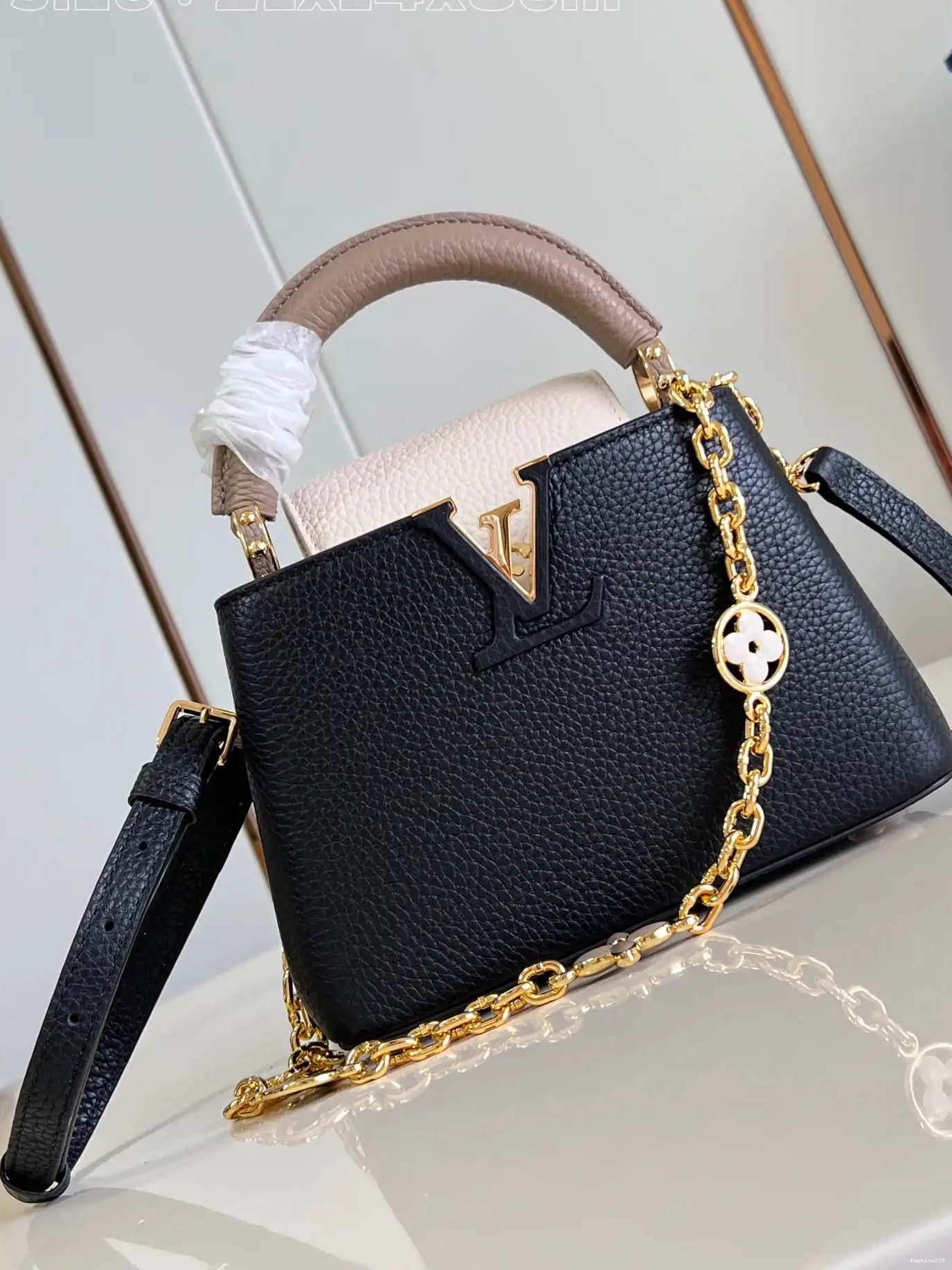 LOUIS VUITTON CAPUCINES MINI-21*14*8CM 0405